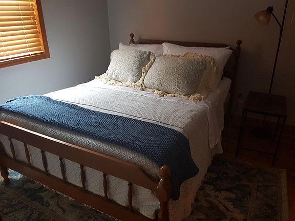 4th image of 3609 E Hastings St