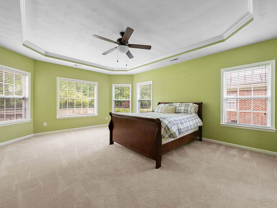 1st image of 1016 Cathedral Dr