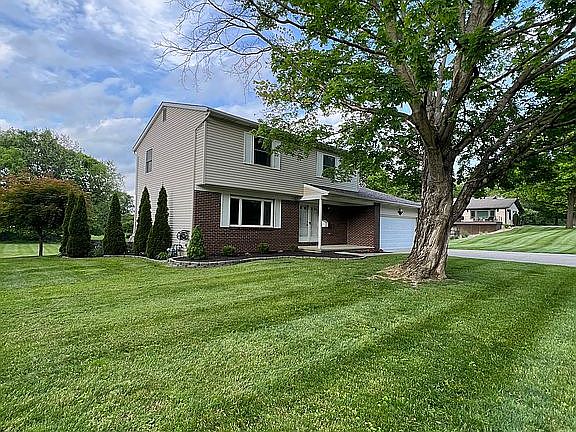 2nd image of 1410 Wright Dr