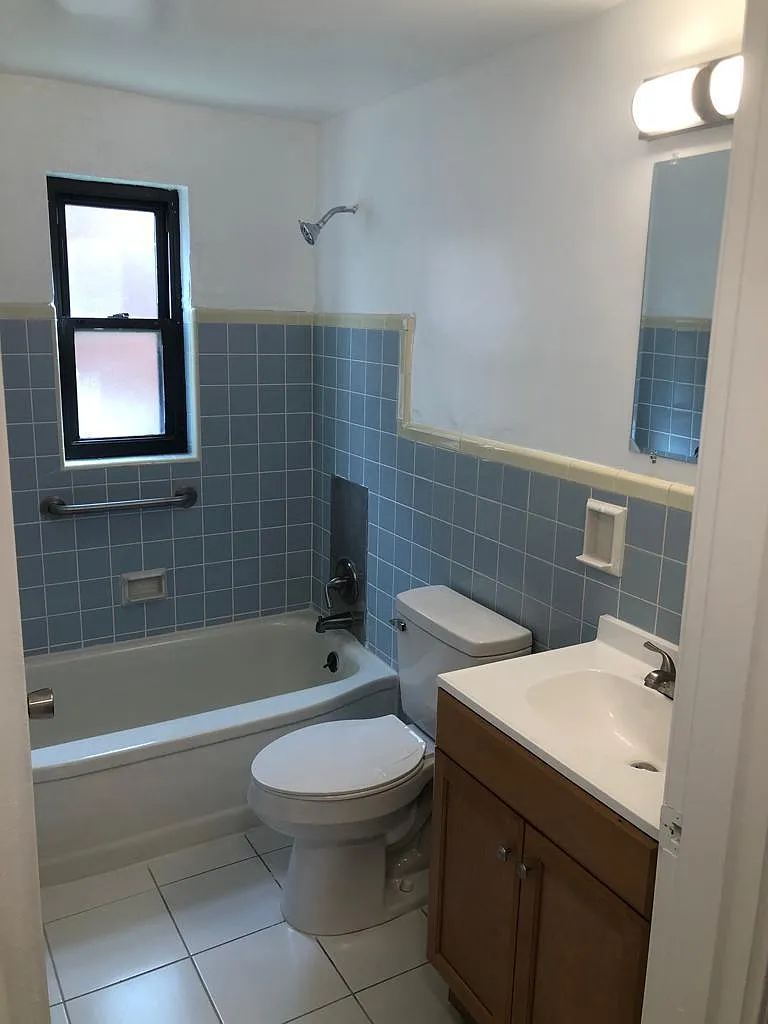 1 bed, 899 sqft, $985 — Photo 4