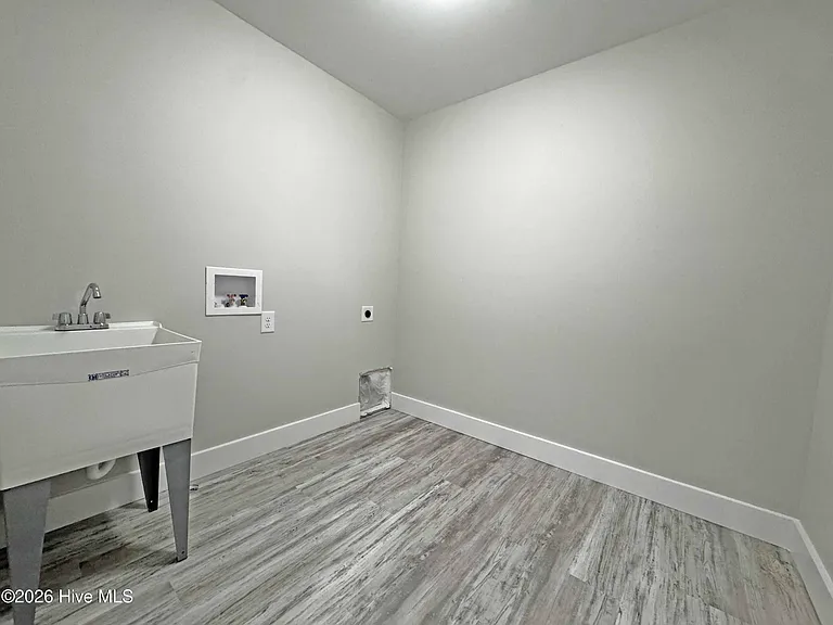 213 N McNeill St — Photo 16