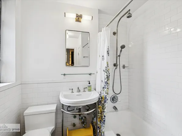 70 Park Terrace East 4B image 7 of 8
