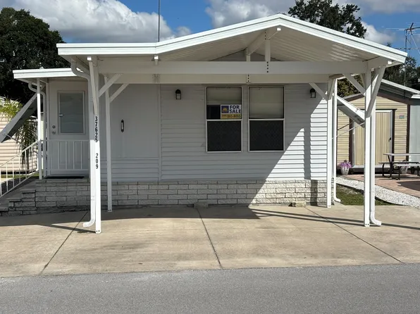 37625 Crimson Ln #209, Zephyrhills, FL 33541