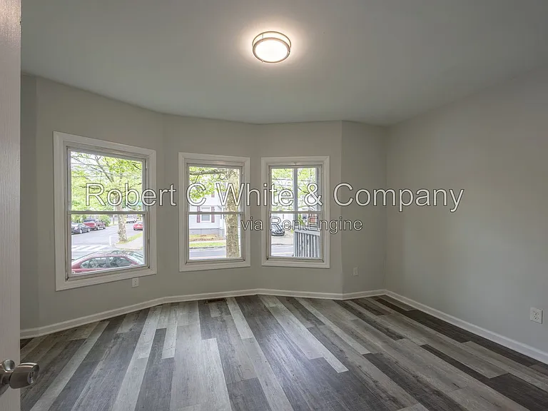 687 Winchester Ave #1 — Photo 12
