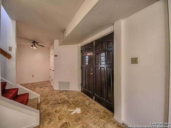 5th image of 6836 Circle Oak Dr