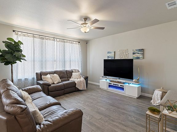 5th image of 3208 Mountain Quail Rd