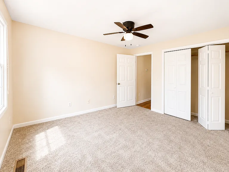 13 Hollywood Cir #A — Photo 10
