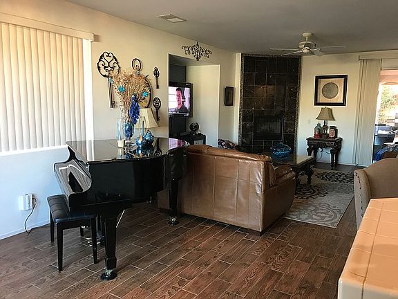 4th image of 41560 Ashford Pl