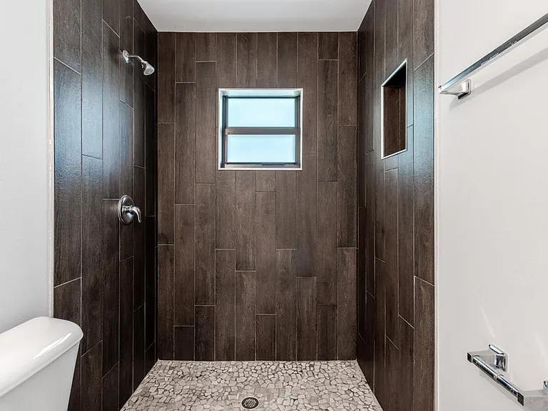 4743 Myla Ln — Photo 10