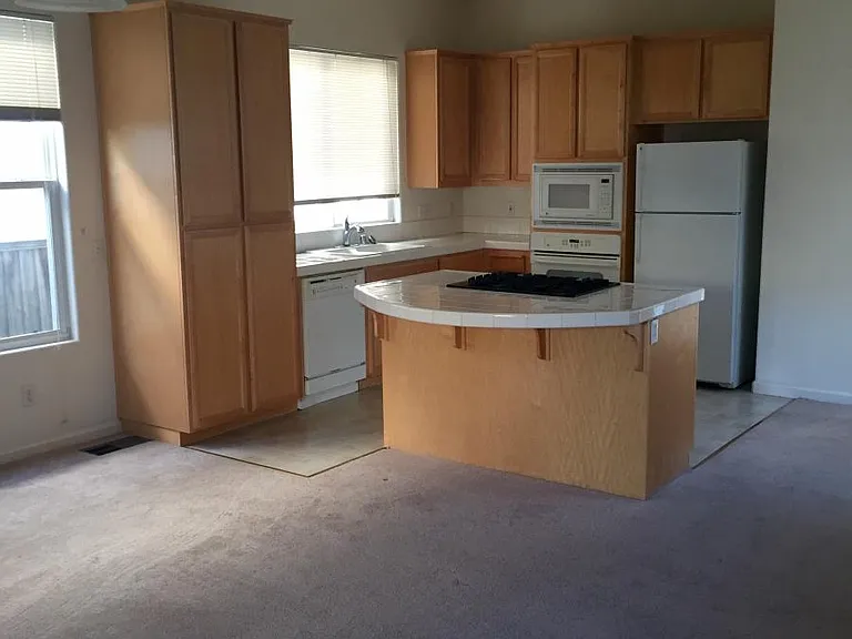 3855 Louis Krohn Dr — Photo 2