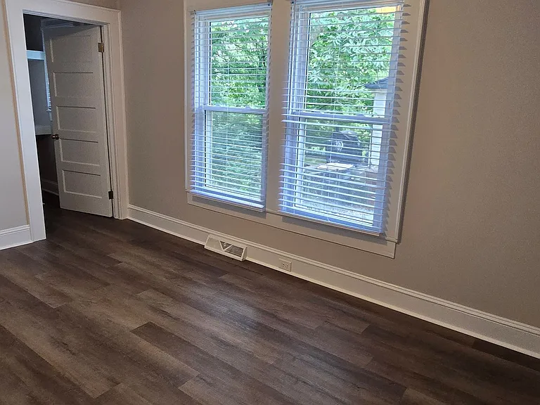805 Oakshade Ave #805 — Photo 7