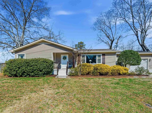 423 Shoal Creek Trl NE, Arab, AL 35016