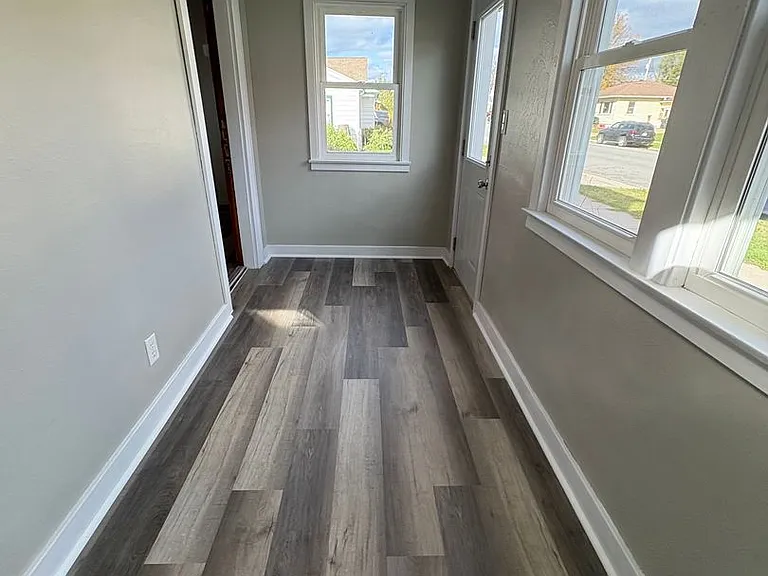 1115 Hollister Ave — Photo 12