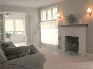 5222 Maple St, Mission, KS 66202