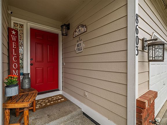 3rd image of 8603 161st Street E
