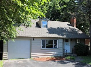 205 Falstaff Rd, Syracuse, NY 13214