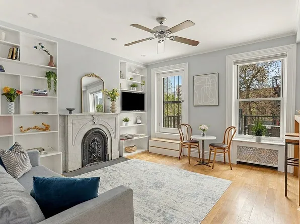 189 Park Pl APT 3, Brooklyn, NY 11238