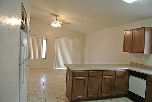 3rd image of 10905 E Dragoon Ave
