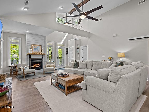 5th image of 2605 W Yacht Drive