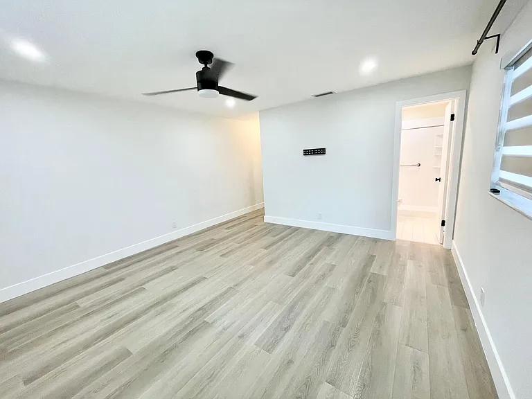 8205 NW 106th Ave — Photo 14
