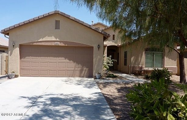 1st image of 44012 W Juniper Ave