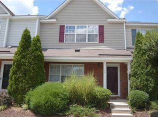 19 Meadow Crossing Ct, Greensboro, NC 27410