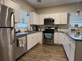 10 Elliott Pl #3, Peabody, MA 01960