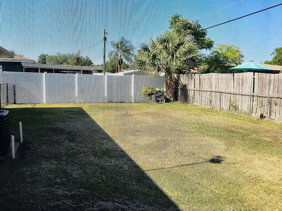 2nd image of 4413 Blonigen Ave