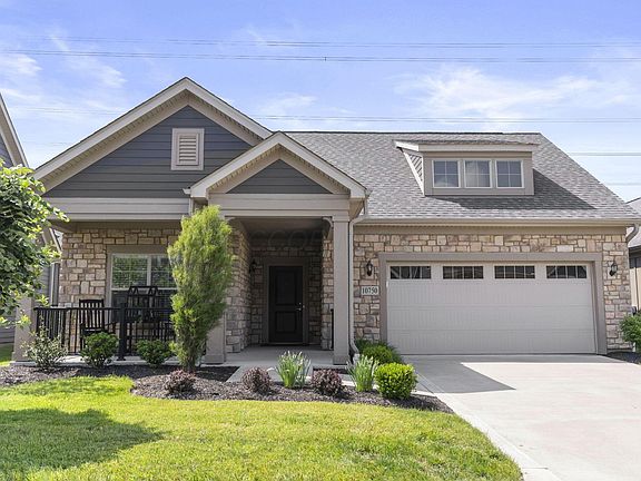 2nd image of 10750 Dunraven Ln