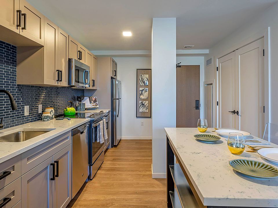 1st image of 201 S Huntington Ave #2716139