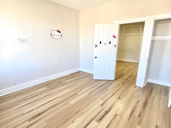 3rd image of 514 N Decker Ave