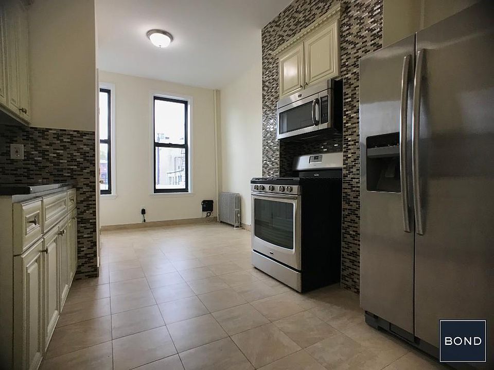 1st image of 1434 Gates Ave APT 2R