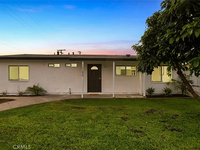 10290 Monte Vista Ave — Photo 1
