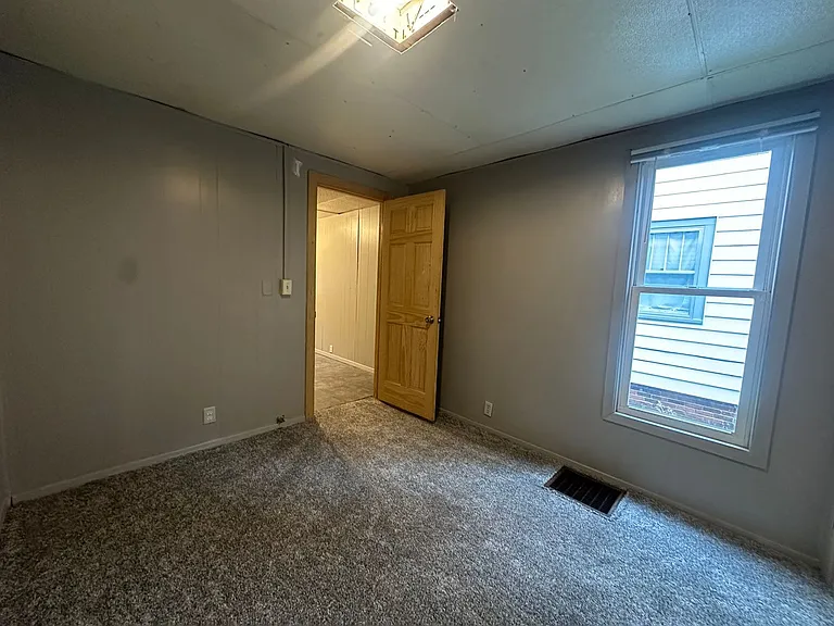 1515 S Norton Avenue (Alpha Team) — Photo 7