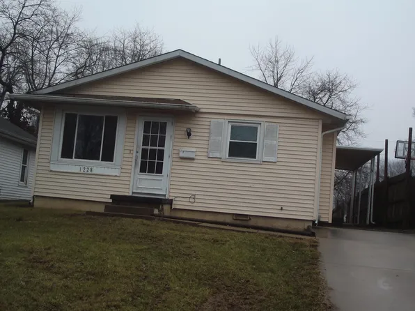 1228 N Patton St, Springfield, IL 62702