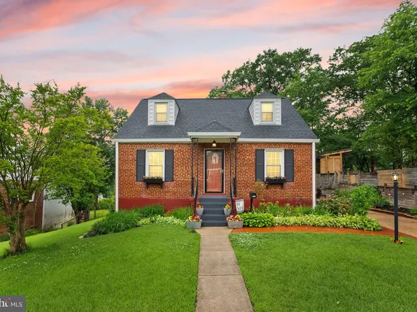 4010 74th Pl, Hyattsville, MD 20784