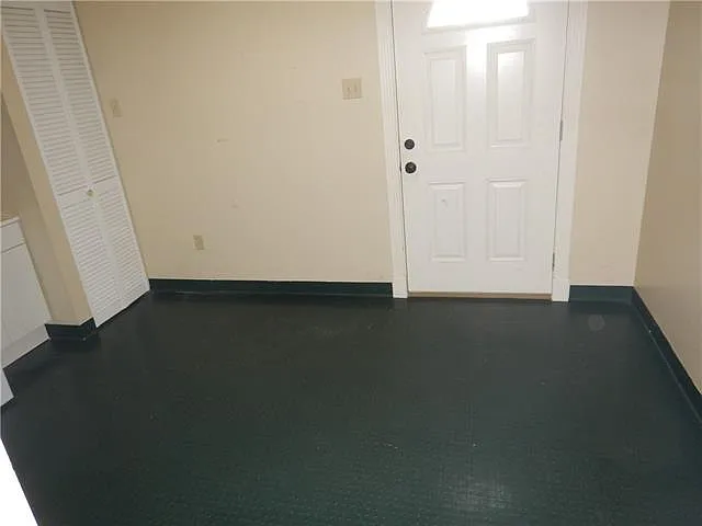 420 Fairmont St — Photo 11