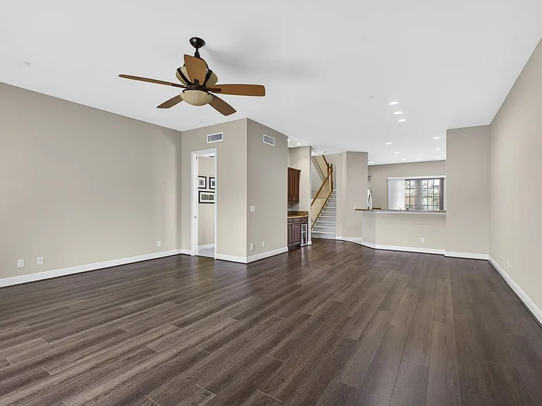 803 Del Sol Cir — Photo 18