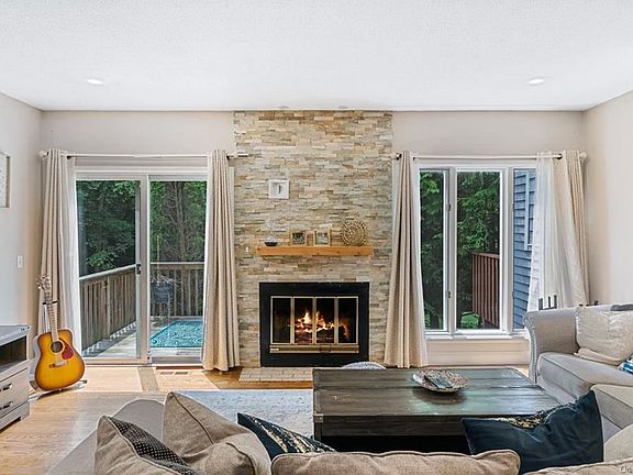 5th image of 65 Maple Hill Dr