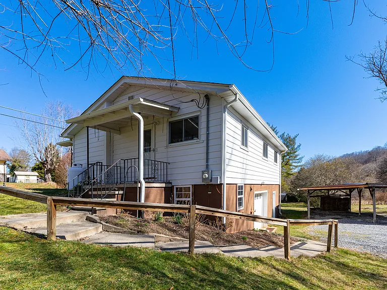 938 Ratcliff Cove Rd — Photo 3