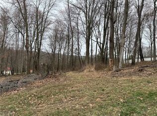 Wood Haven Dr NW, Dover, OH 44622