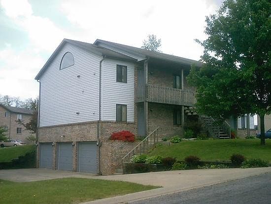 Large deep 10 x 30' garage