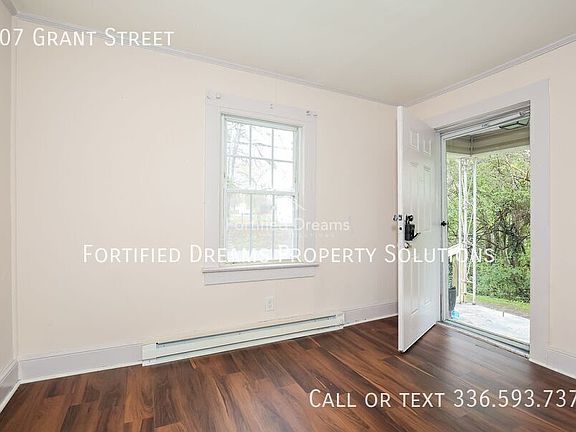 4th image of 907 Grant St