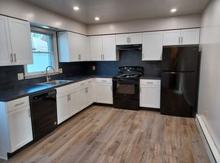 225 W Coover St APT 8, Mechanicsburg, PA 17055