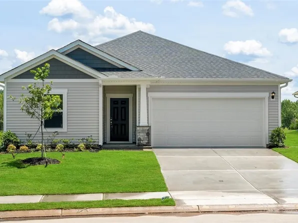 483 Harben Dr, Woodruff, SC 29388