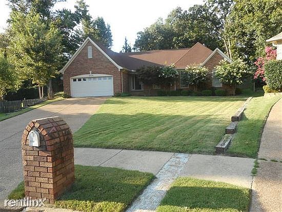 CARROLLWOOD LANE