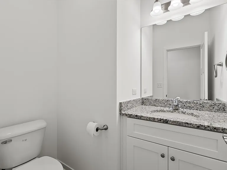 1057 Gillespie Ln — Photo 5