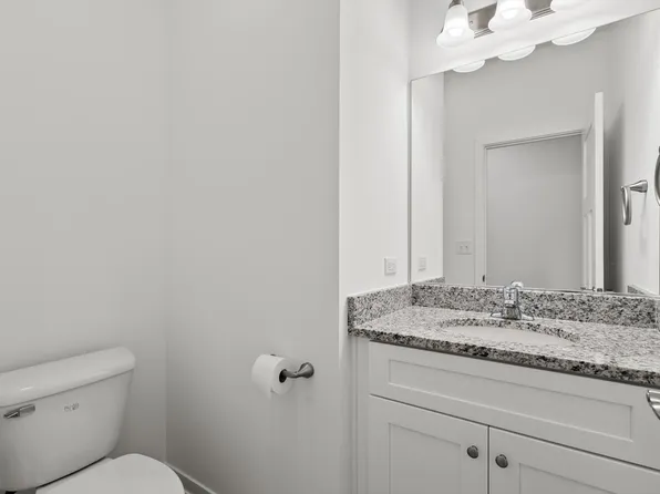 1038 Gillespie Ln, Yorkville, IL 60560