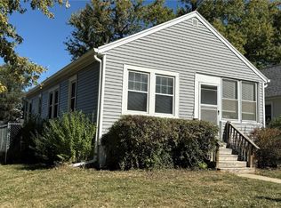 954 20th Ave SW, Cedar Rapids, IA 52404