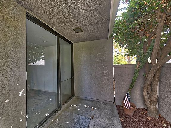 2nd image of 23545 Victory Blvd Unit 25